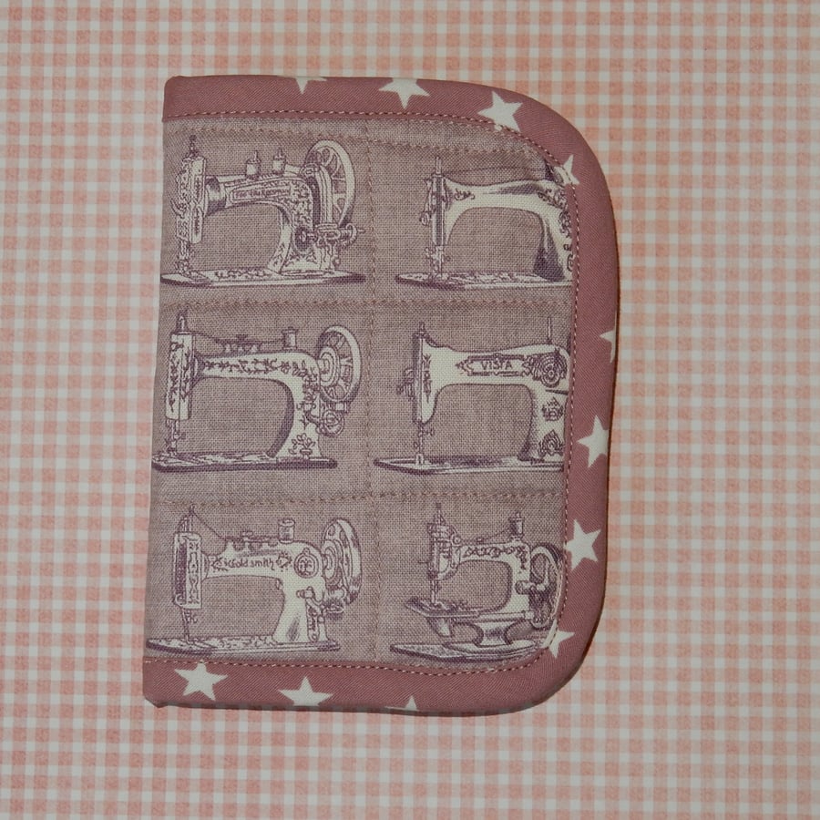 Needlecase - Vintage sewing machines