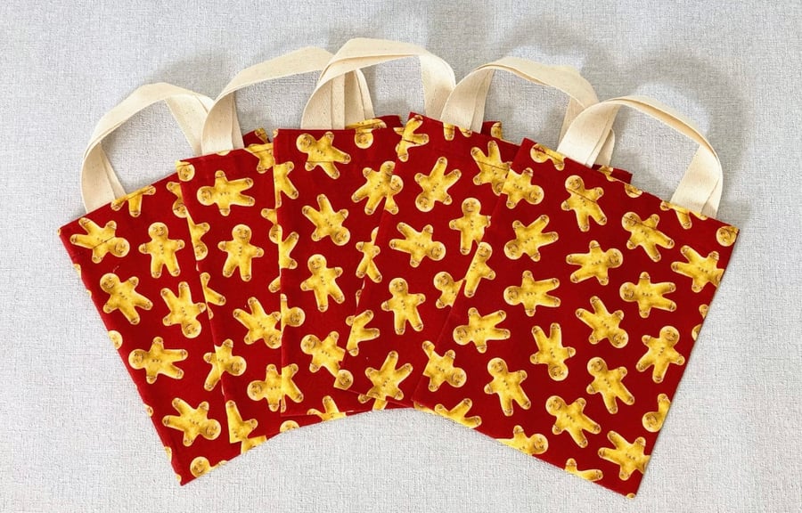 Gingerbread Men Christmas Party Bags: Red Cotton Fabric Reusable Small Tote.
