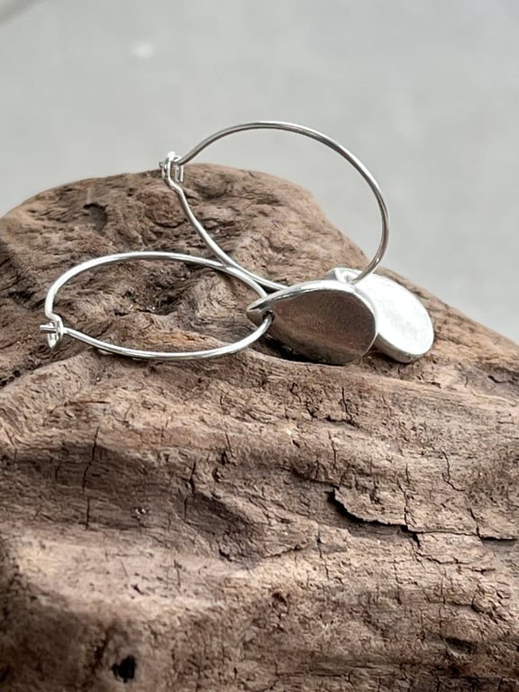 Silver raindrop earrings 