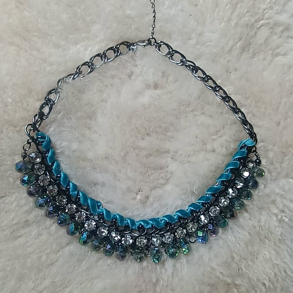 Elegance - Sparkly evening choker, threaded velvet ribbon & chain - turquoise