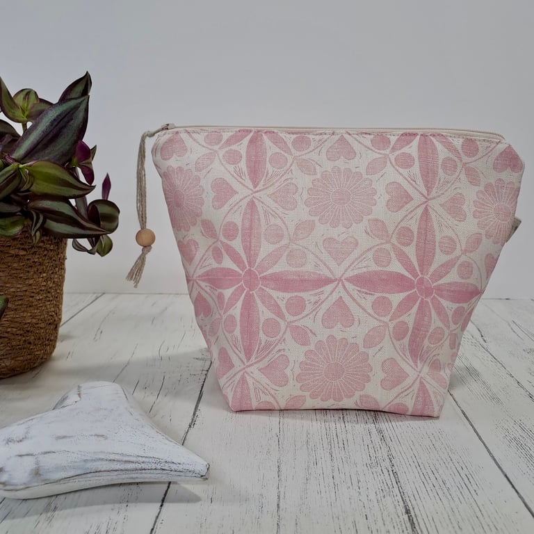 Hand Printed Linen Wash Bag, Toiletry Bag, Accessory Bag - Soft Pink