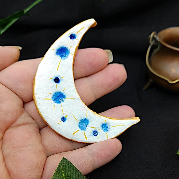 Large Crescent Moon Magnets.