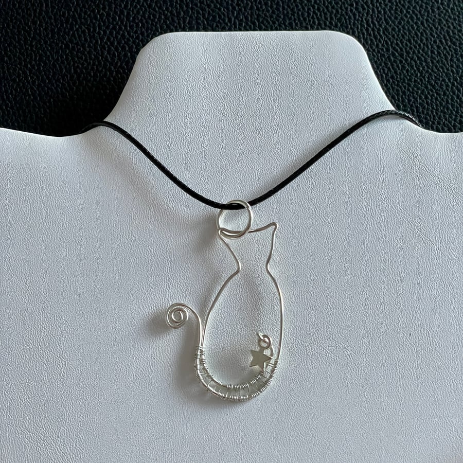 Wire Wrapped Sitting Cat Pendant