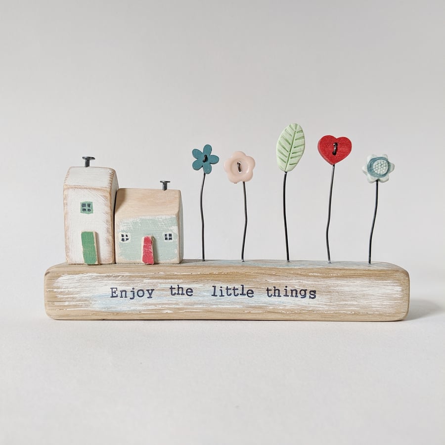 Little Wooden Houses with Clay & Button Garden 'Enjoy the little things'