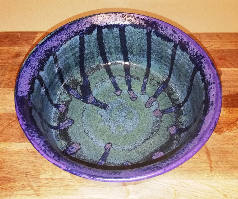 Delightful stripey stoneware large bowl