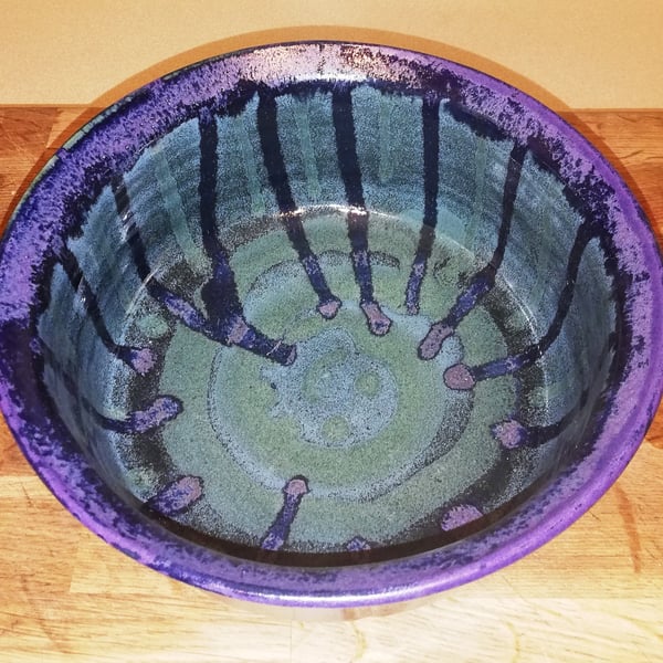 Delightful stripey stoneware large bowl