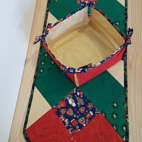 Christmas table runner with napkin holder,Festive Season