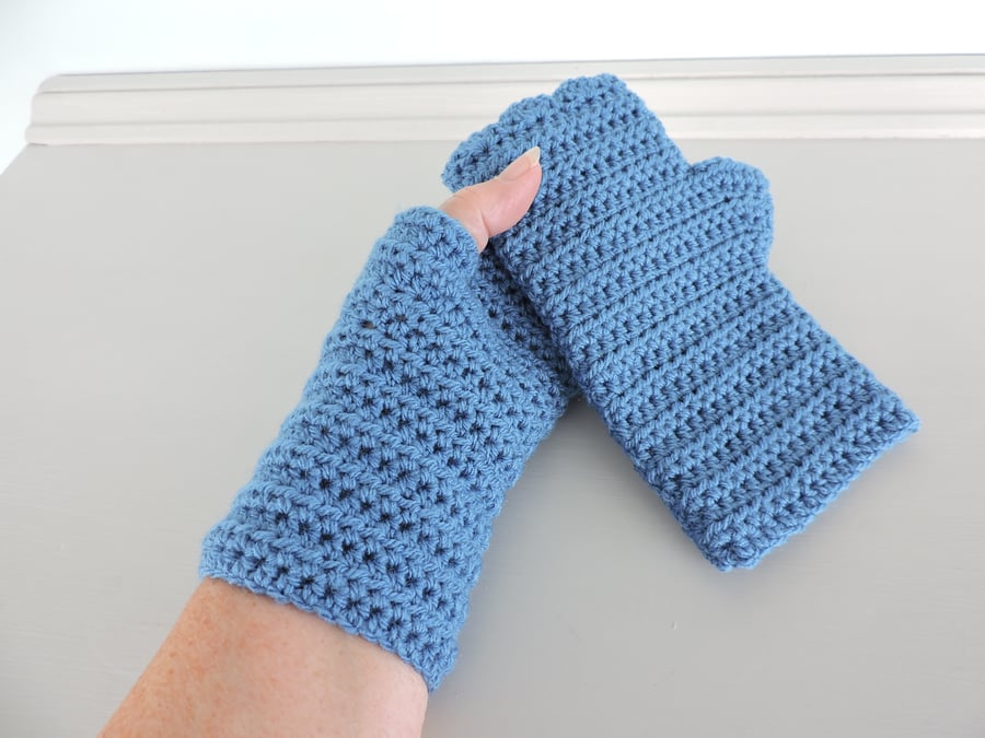 Crochet Fingerless Mittens with Wavy Edge Top Sky Blue