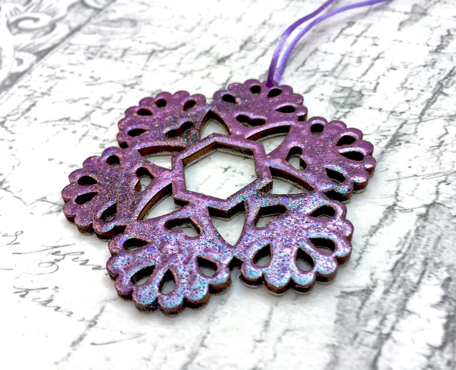 Purple marbled wooden snowflake tree decoration in jewel enamel