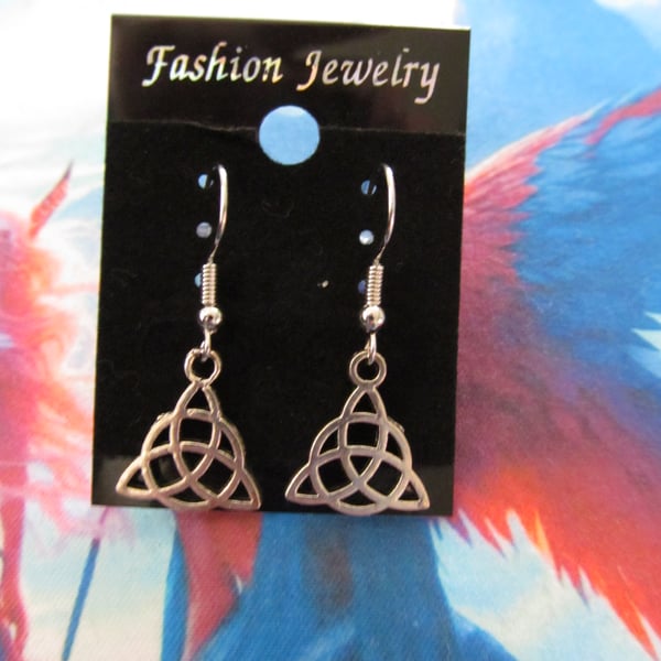 Triquetra earrings.  Celtic Trinity knot intertwined within a circle earrings.
