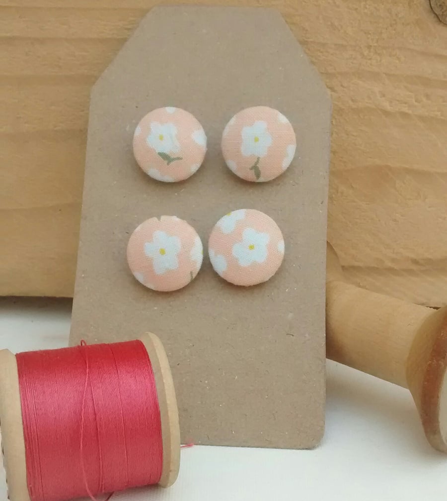 Fabric Buttons, Daisy Buttons, Free Postage