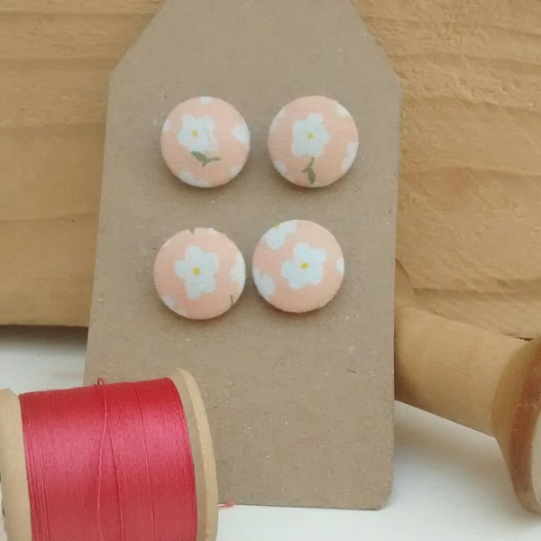 Fabric Buttons, Daisy Buttons, Free Postage