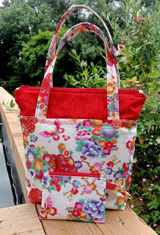 Pattern for a handbag with integral coin purse