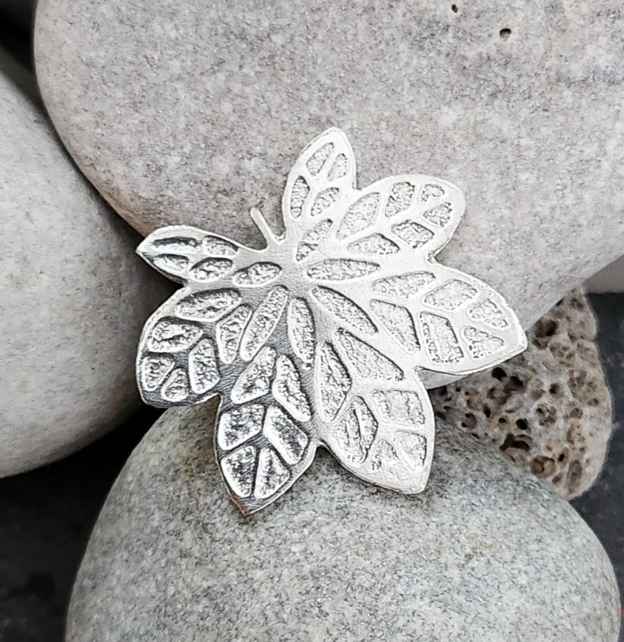 Leaf brooch in etched pewter