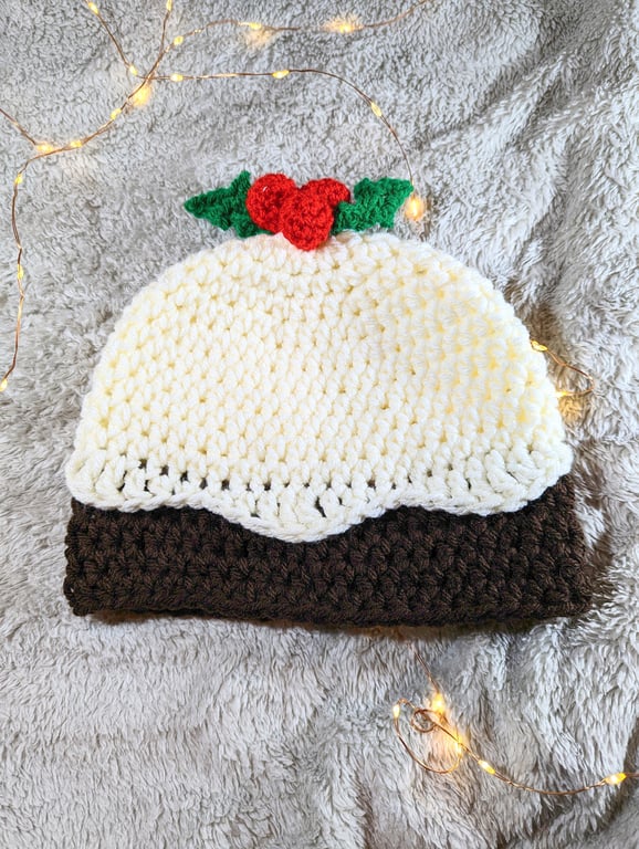 Crochet Christmas Pudding Hat: Novelty Winter Hat