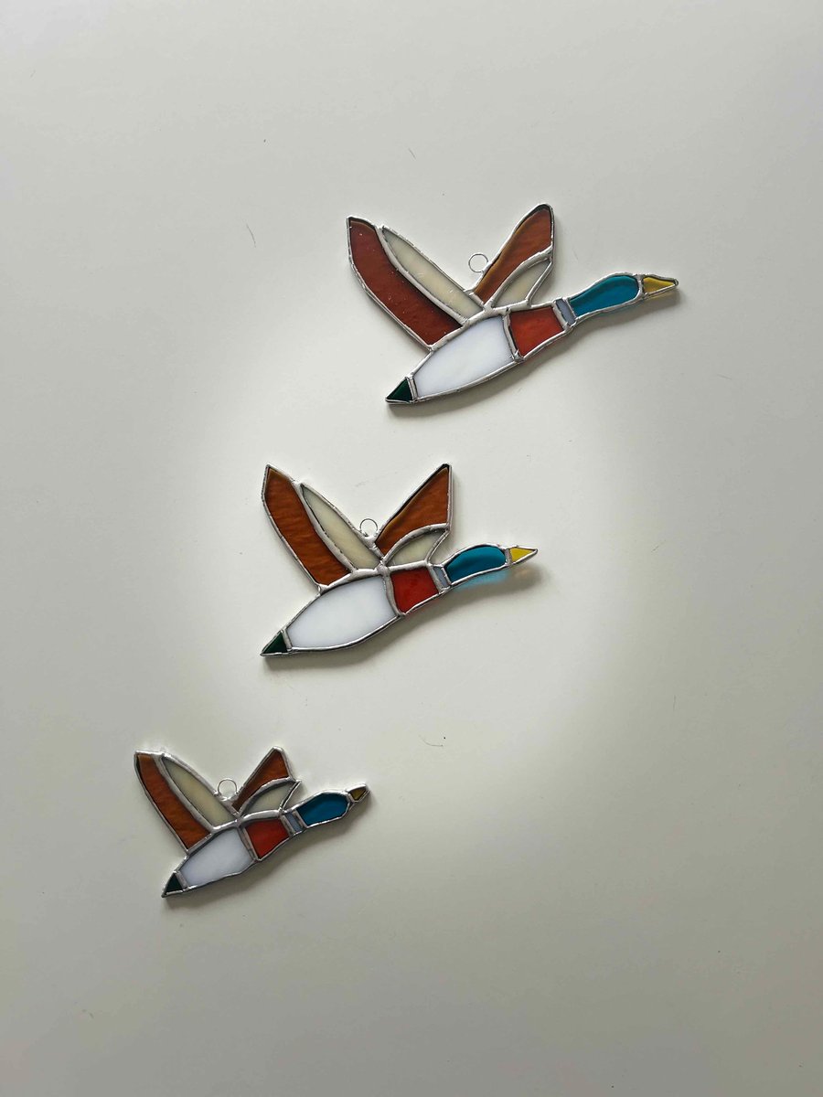 Retro Flying Ducks in Stained glass Tiffany style