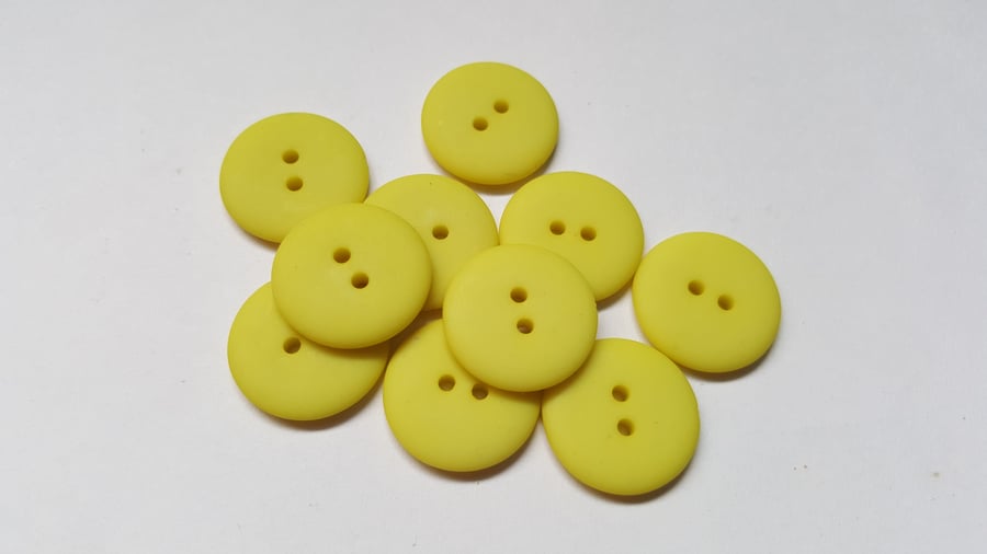 10 x 2-Hole Resin Buttons - Matte - Round - 18mm - Yellow 