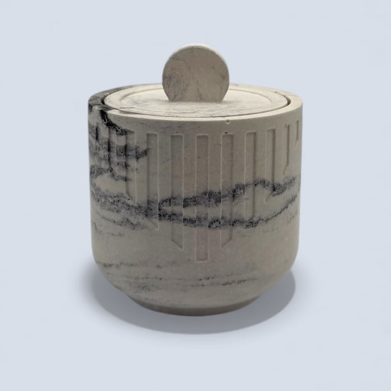 White marbled jewellery box with lid for rings, earrings and keepsakes