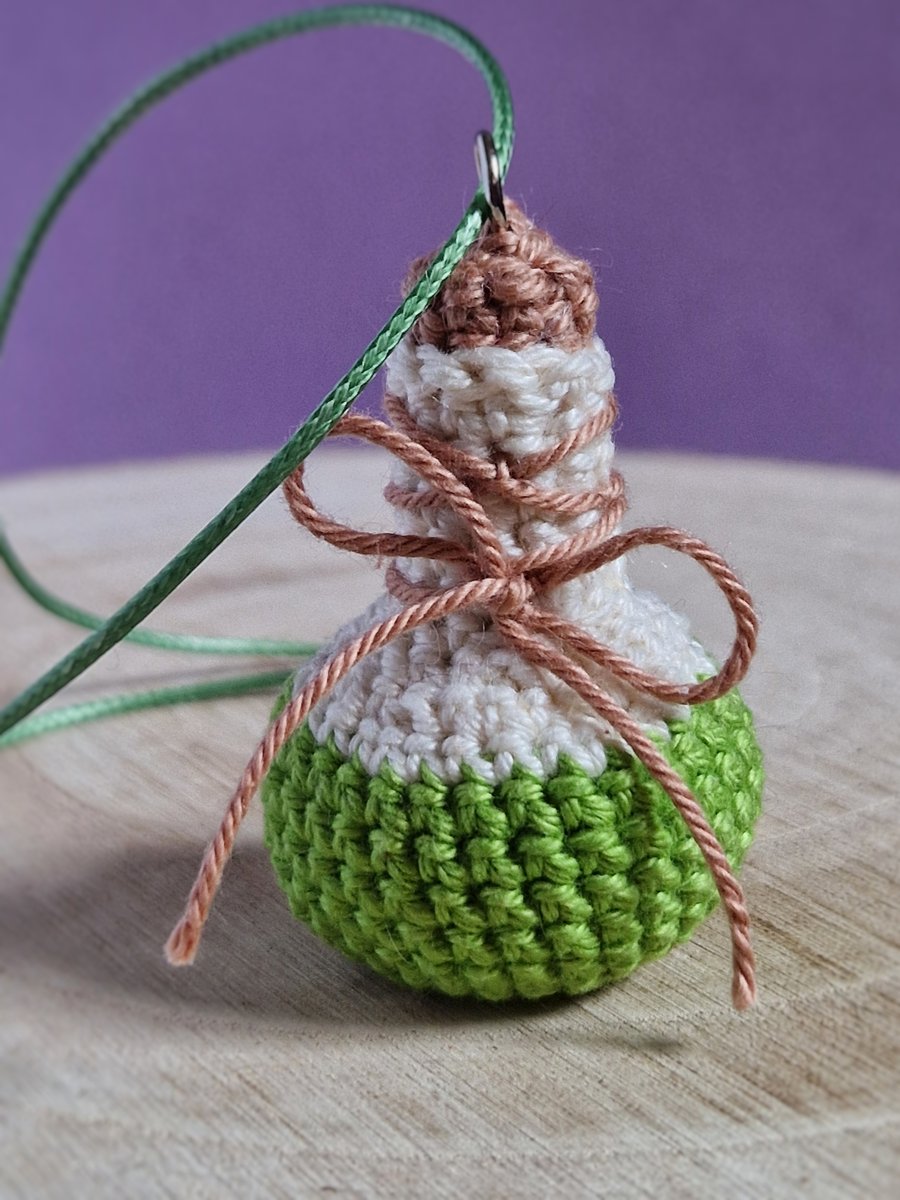 Potion necklace, Green pendant necklace, Witch necklace, Halloween necklace, 