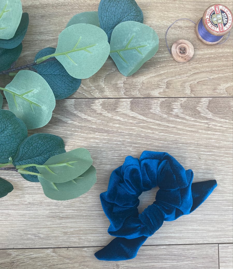 Velvet stretchy Knot Scrunchie, hair tie