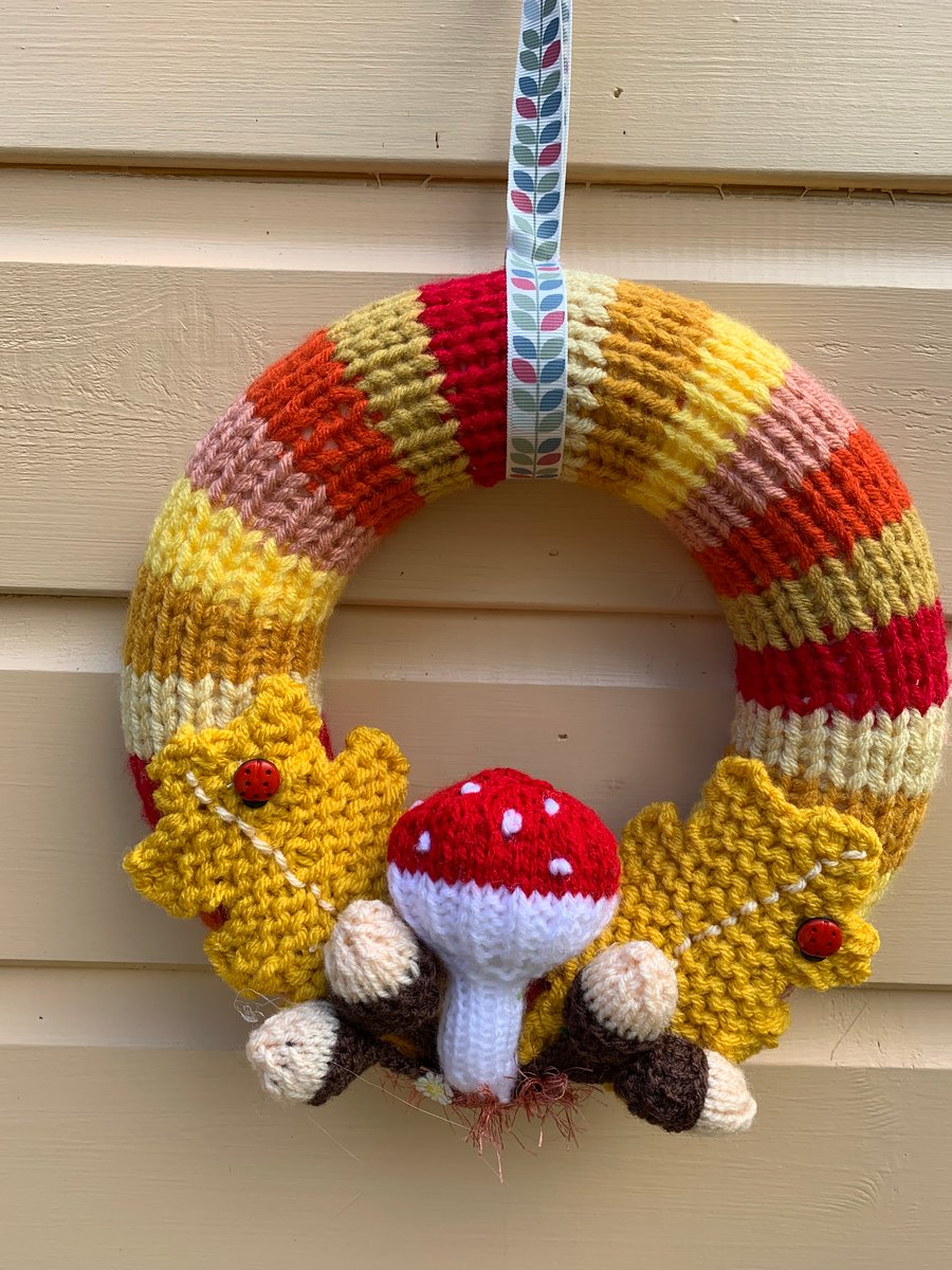 Autumn knitted wreath, new home gift 
