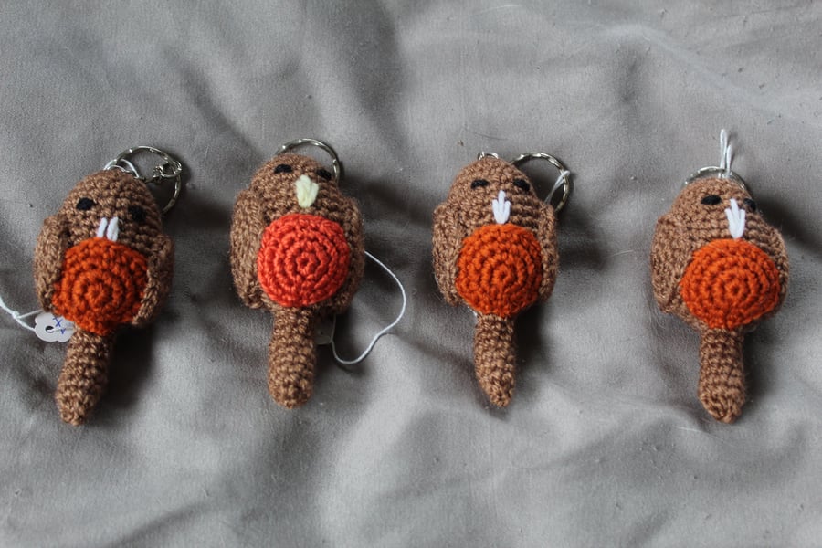 crochet robin keyrings