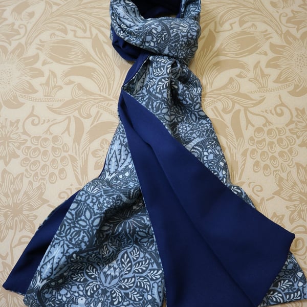 William Morris Scarf Dove and Rose Blue