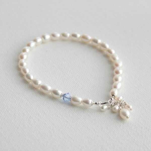 Something blue pearl bracelet
