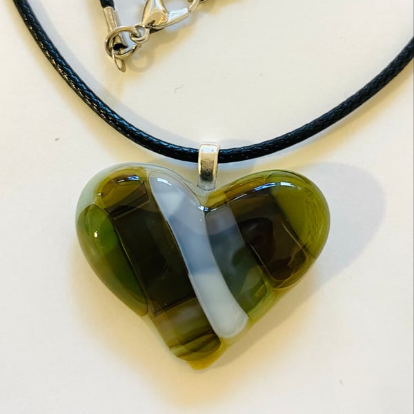 Green fused glass heart pendant 