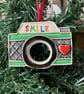 Fun ceramic Camera Christmas decoration green - Image 1