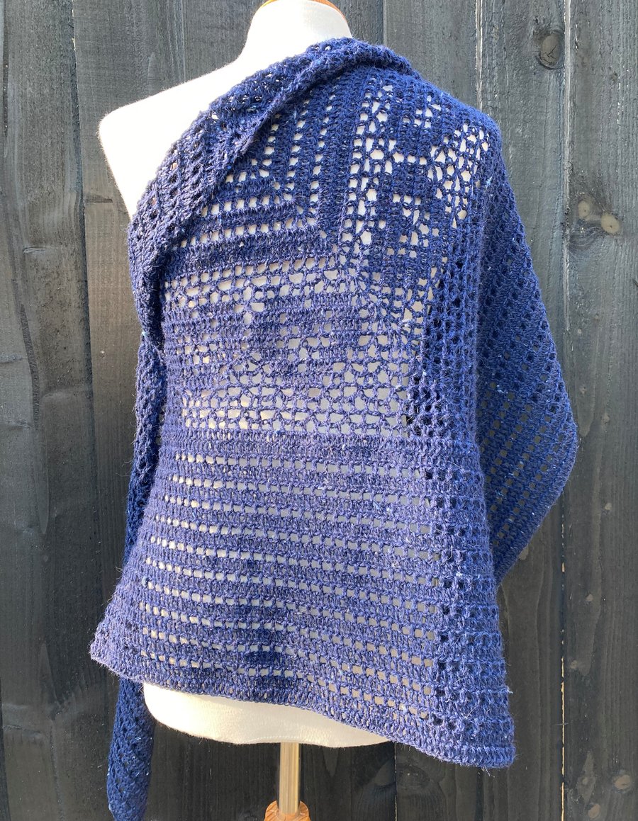 Navy Blue Triangle Lace Shawl 