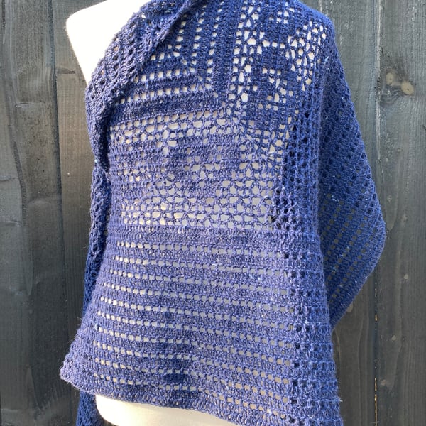 Navy Blue Triangle Lace Shawl 