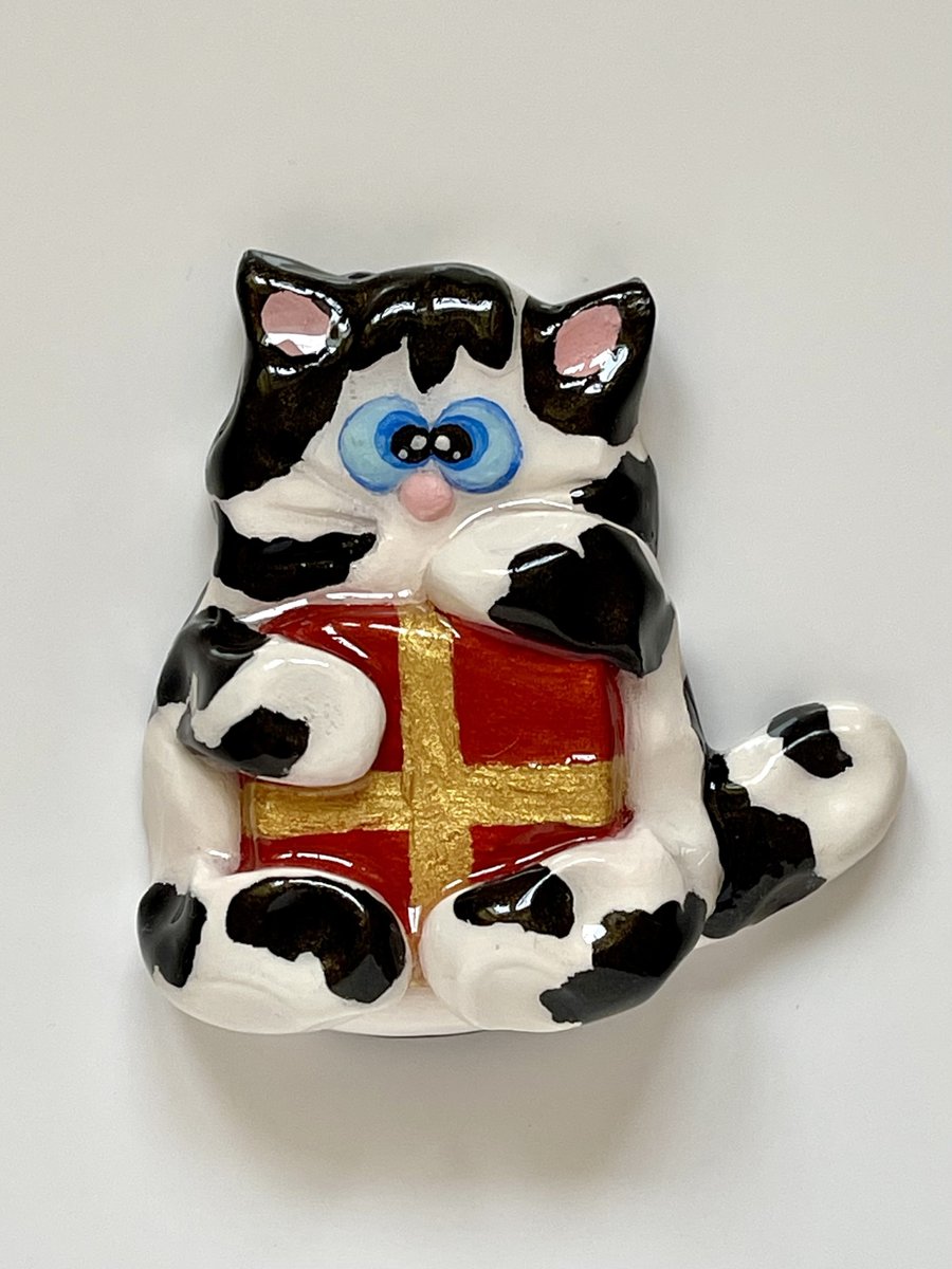 Hand Made Cat with Gift Magnet