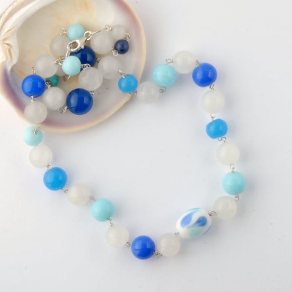 Chunky blue and white beaded necklace