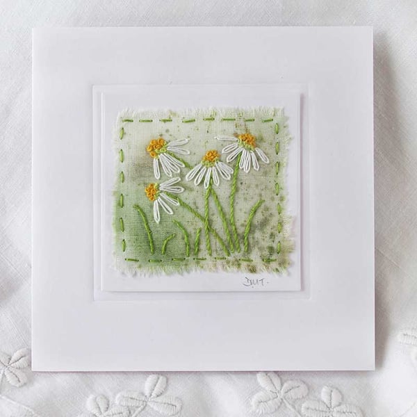 HAND EMBROIDERED GREETINGS CARD DAISIES