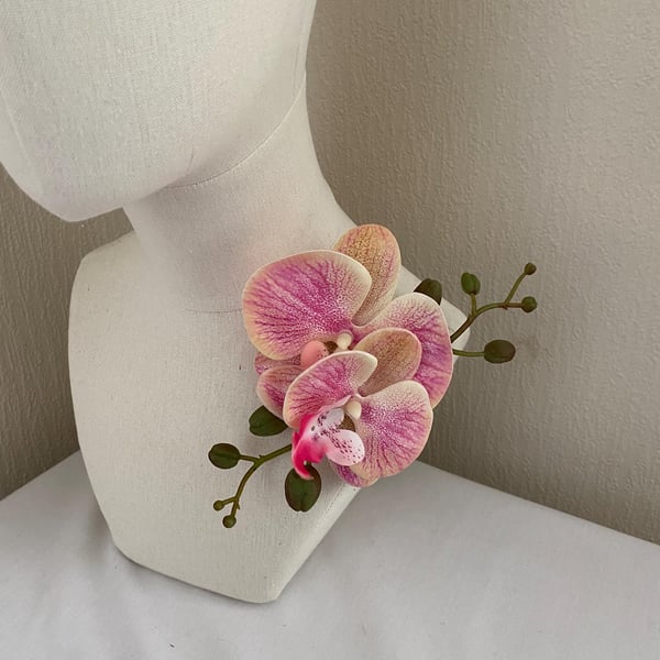 Vintage Inspirec Rockabilly Orchid Flower Corsage Clothes Pin