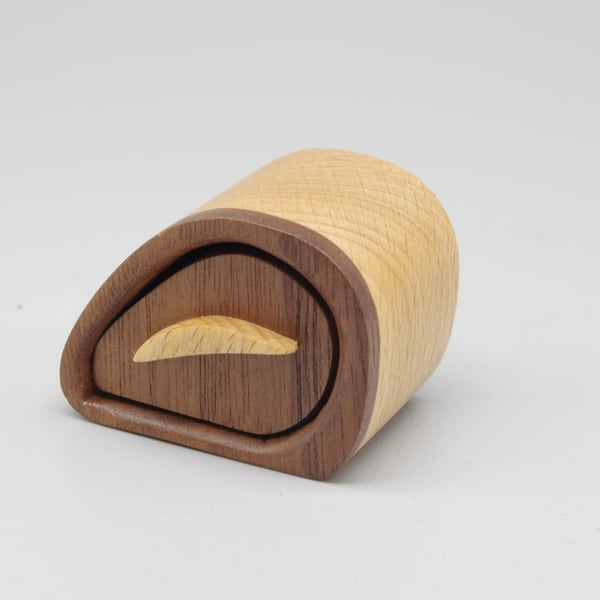 Handmade small wooden trinket, jewel box. Bandsaw Box.