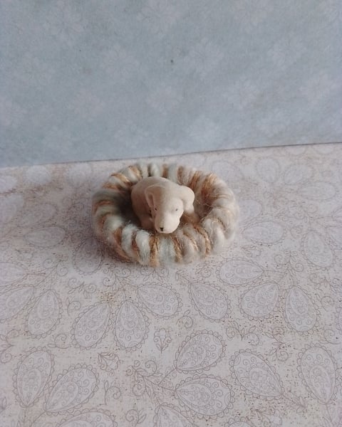 Handmade miniature dog basket dolls house blue wool needle felt cozy