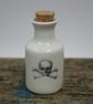 Small porcelain bottle with morphine wording - Image 2