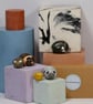 5 hand-painted pebble pets in a box - Image 2