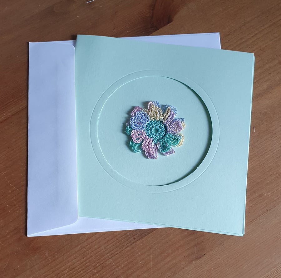 GREEN CARD, PASTELS FLOWER TO CENTRE - 13CM SQUARE - BLANK FOR YOUR MESSAGE