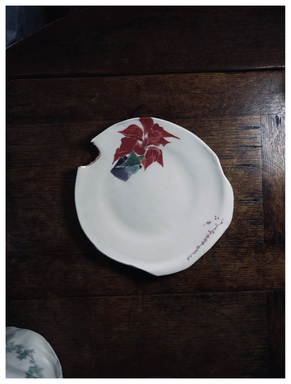 The Poinsettia Medium Plate - Christmas Series