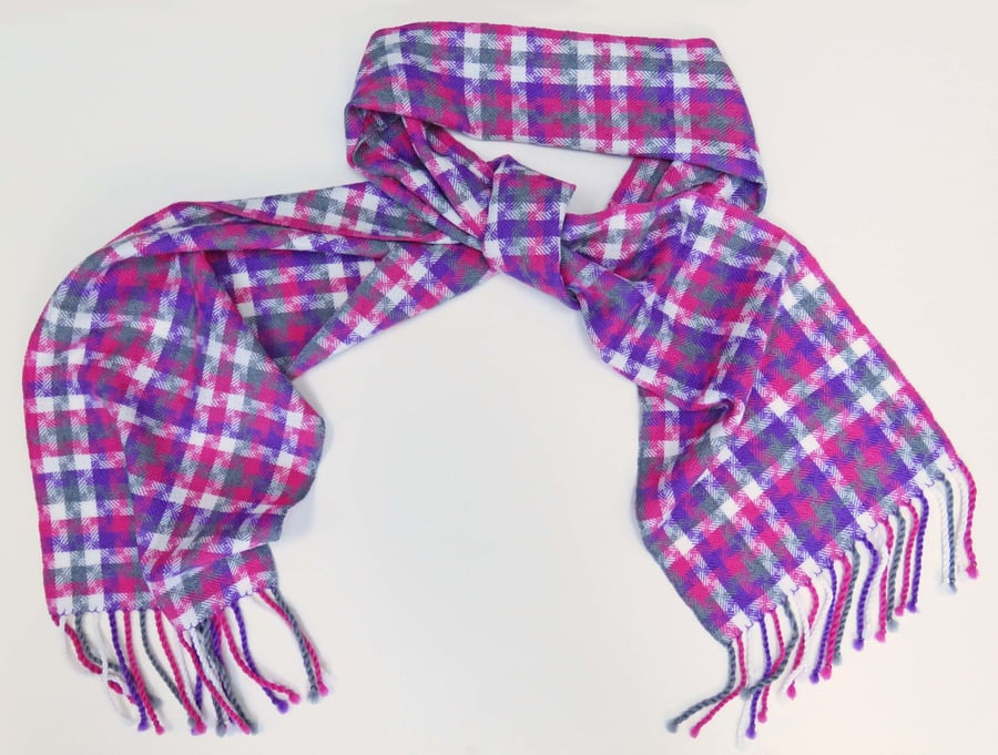 Pink handwoven scarf