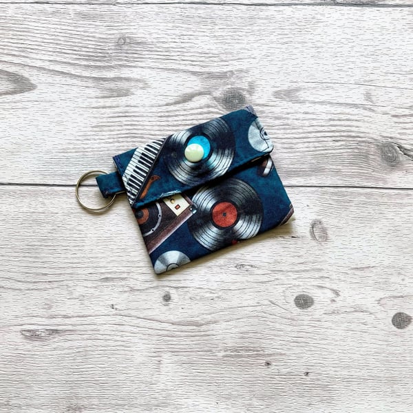 Music themed round tin lip balm fabric keyring, keychain. Lipstick holder.