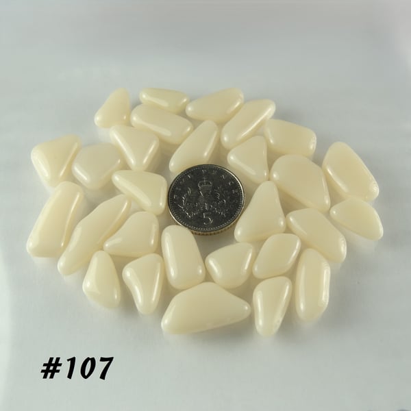 25g cream art glass cabochons, for jewellery making, crafting (107)