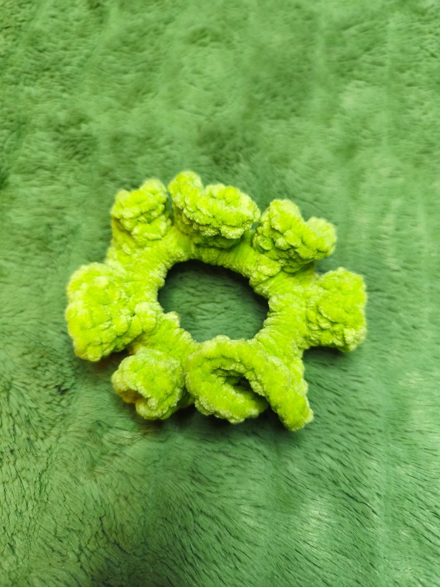 Avocado Small Scrunchies Hair Tie