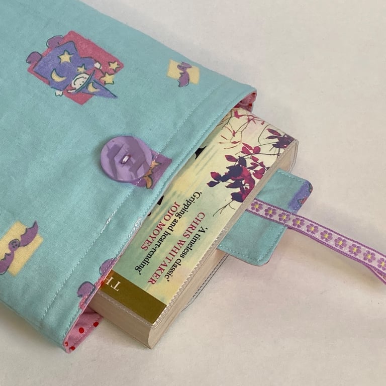Book sleeve and bookmark. Gift for book-lover. Pastel colours