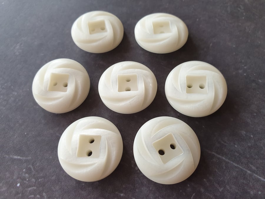 7 8" 23 mm 36 Ligne Early Polyester Buttons x 4 Buttons
