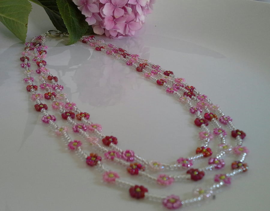 Pretty Seed Bead Daisy Chain Necklace Silver Plated  (HELP A CHARITY)