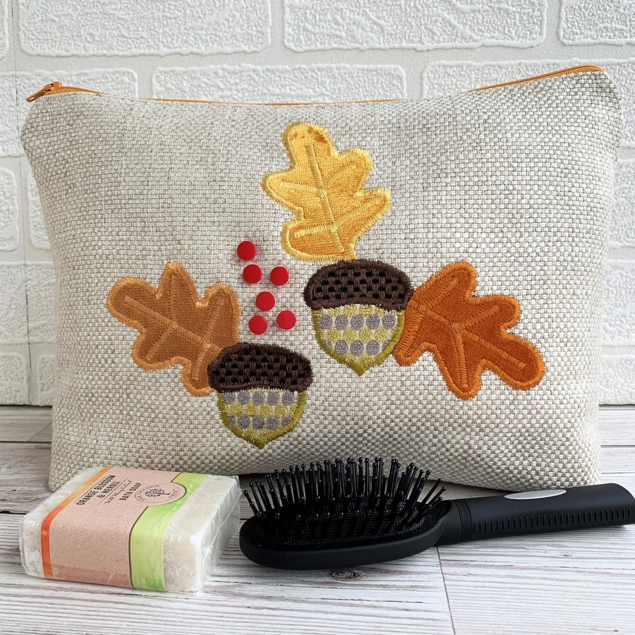 SOLD - Autumn toiletry bag in cream fabric with velvet oak leaves and acorns